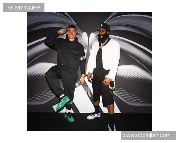 身份显赫的足球明星如何在场内外塑造个人品牌与社会影响力 身份显赫的足球明星如何在场内外塑造个人品牌与社会影响力