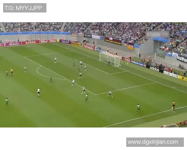 足球明星经典招牌动作艺术创作展现与解析