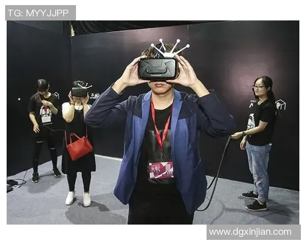 新疆足球明星跨界挑战拍摄电影展现多才多艺的全新形象