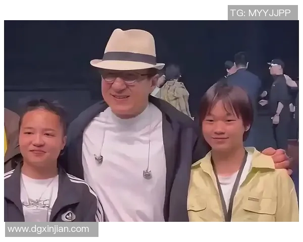 成龙心目中的足球偶像是谁他对这位明星有何独特见解